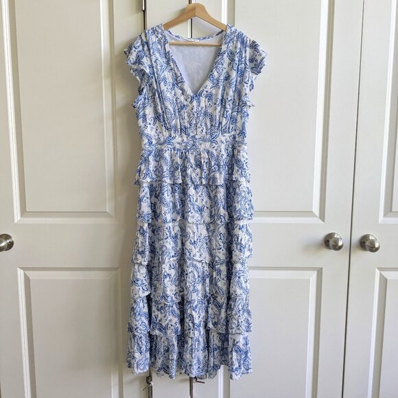 Kings Road Dresses & Skirts - Kings Road Dress 2X White Blue Paisley Print V Neck Gauzy Tiered Maxi Prairie
